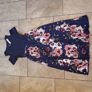 3/$12 cold shoulder maxi dress floral print scoop neck navy blue